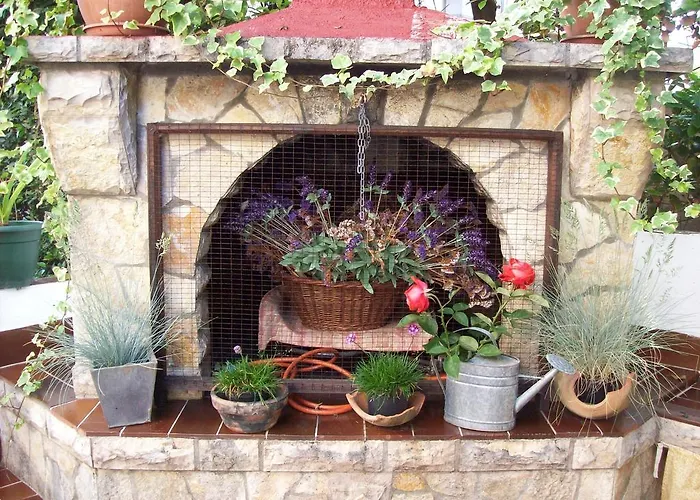 Rozic Apartment Rab Town