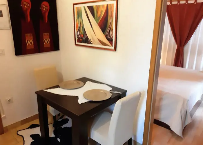 Rozic Apartment Rab Town