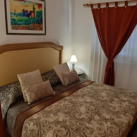 Rozic Apartment Rab Town