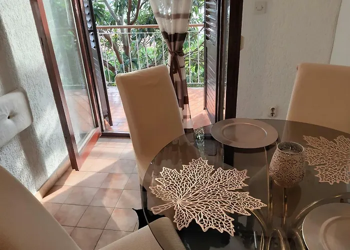 Rozic Apartament *