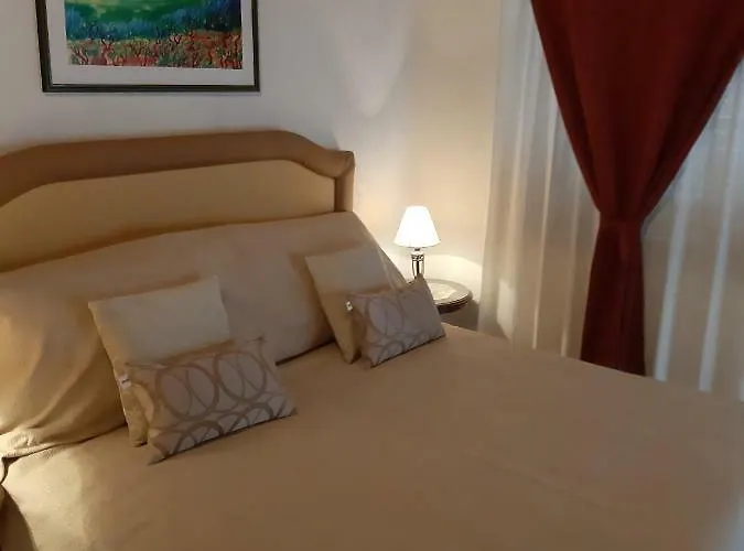 Apartament Rozic *